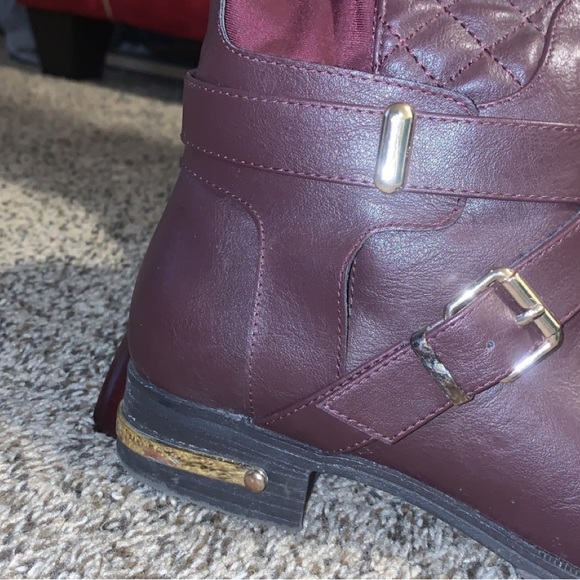 Burgundy knee high boots - Picture 4 of 4